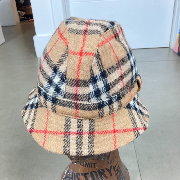 Burberry London Lambswool Plaid Print Bucket Hat - Picture 2 of 6